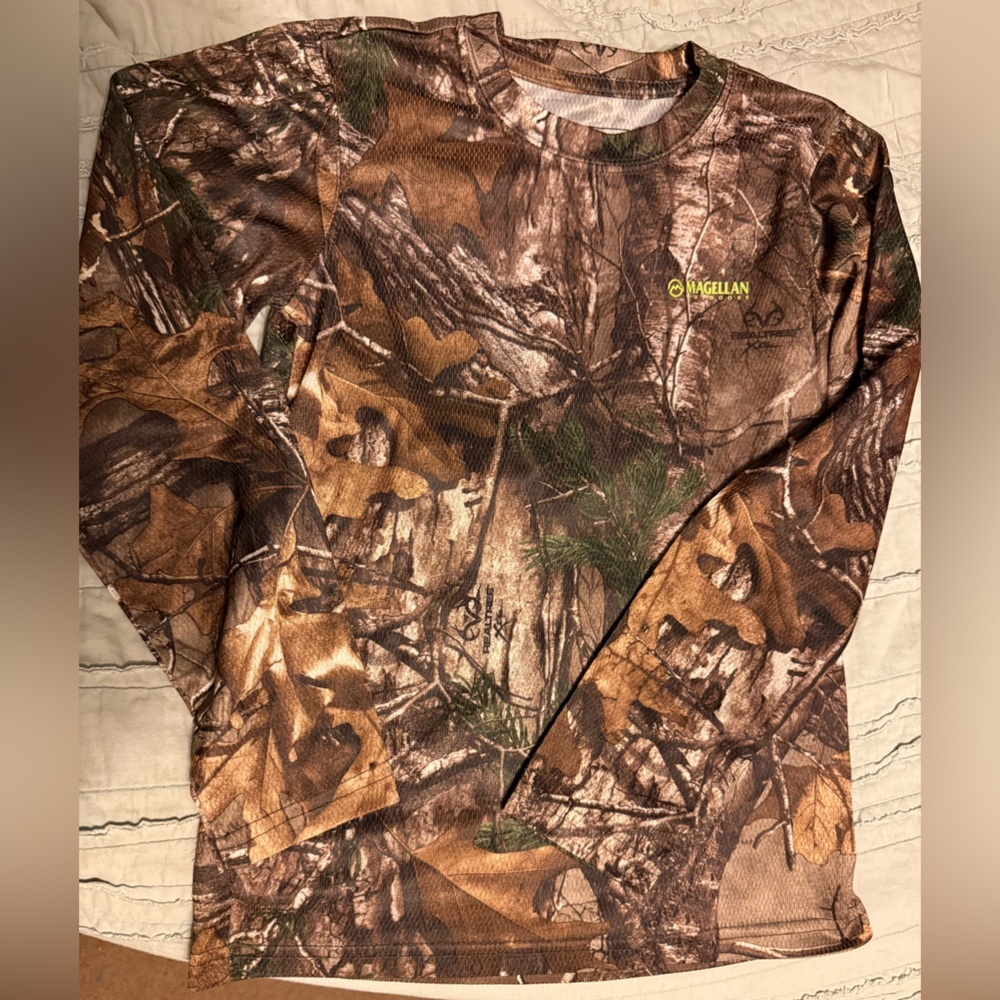 Magellan Outdoors RealTree Camo Long Sleeve Tee